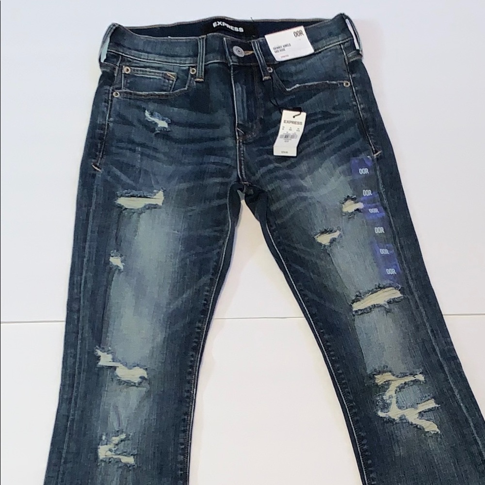 Women’s Ripped Denim Jeans